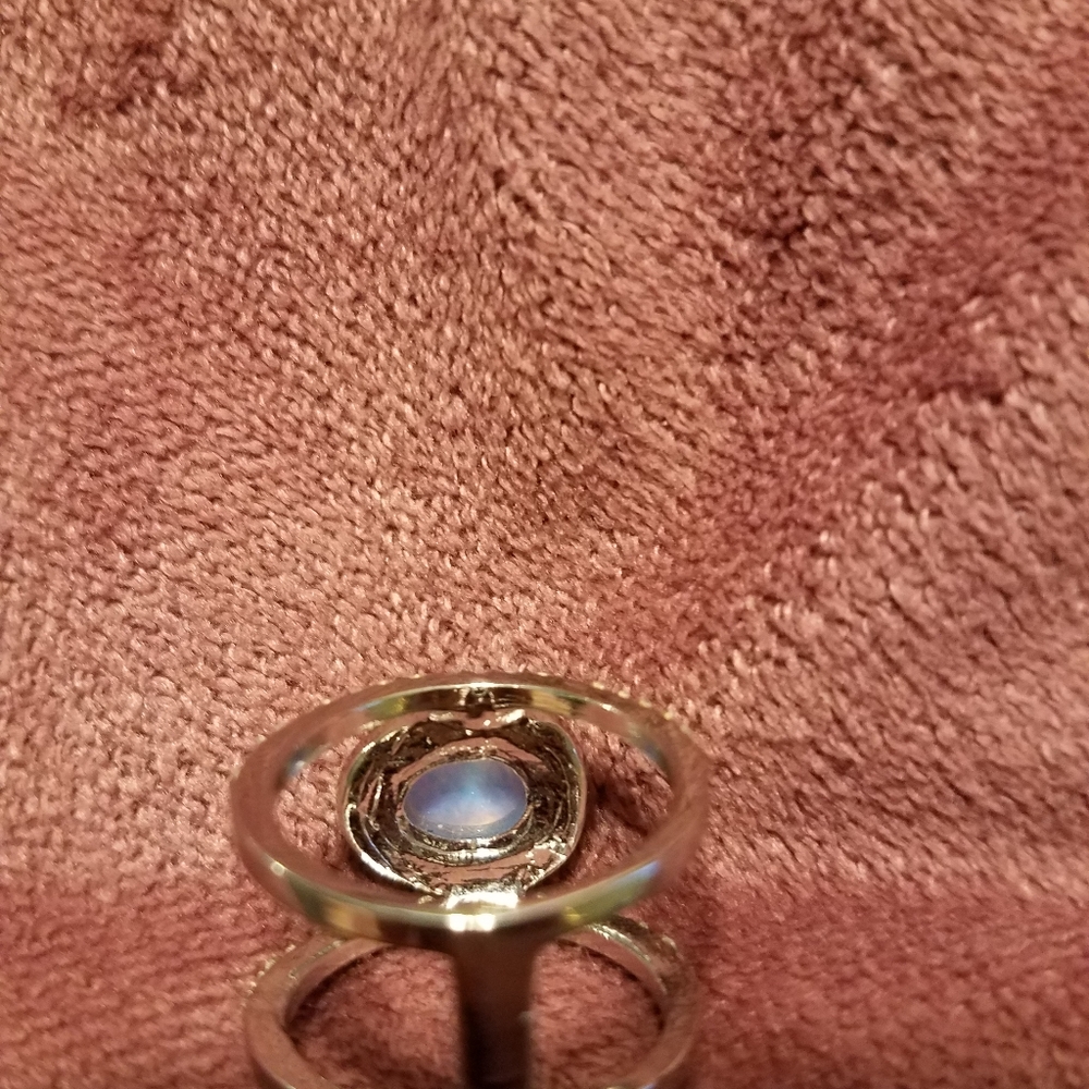 Moon stone ring - Picture 3 of 4